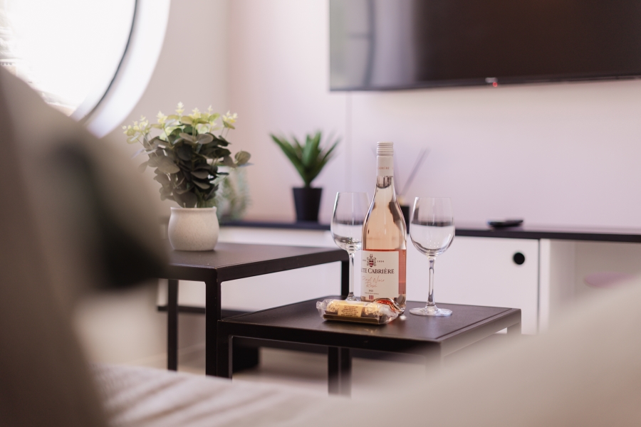 1 Bedroom Property for Sale in Sea Point Western Cape